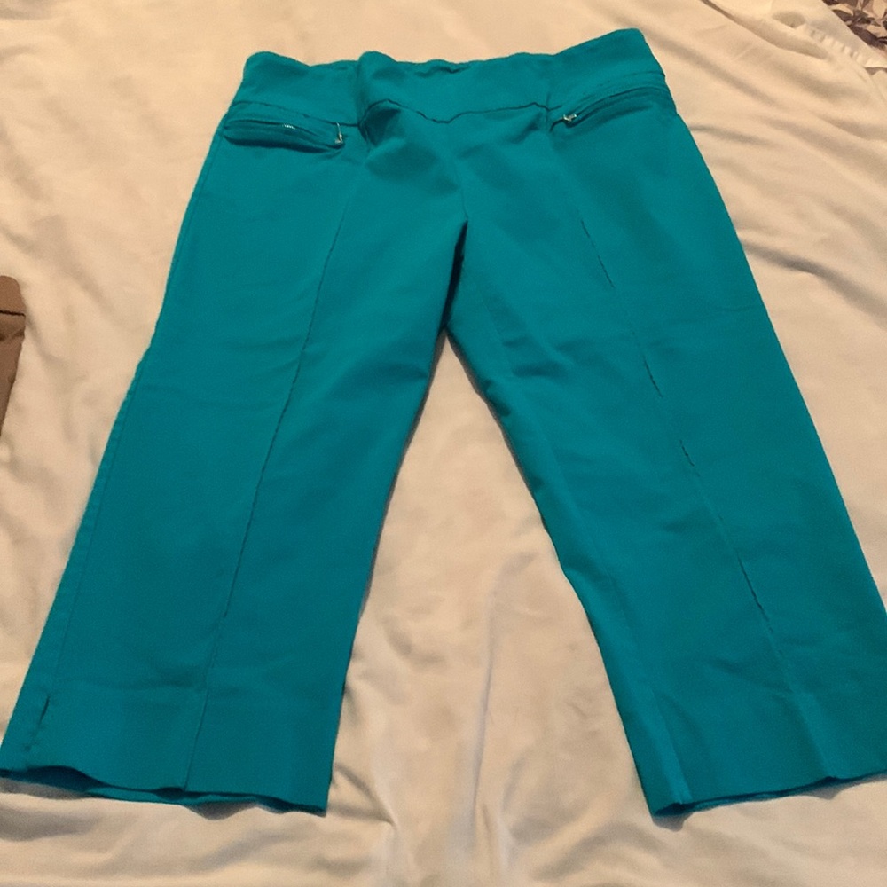 New directions size 16 capris
